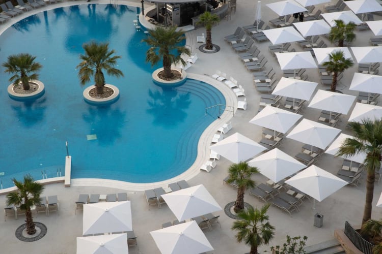 Pool aerial